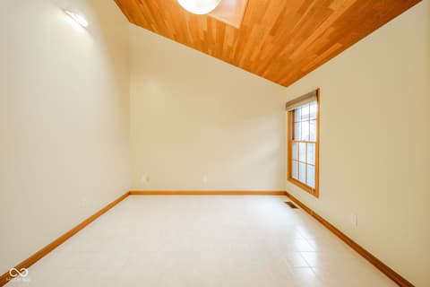 Sitting Room — 2405 N Wicklow Drive, Muncie, IN