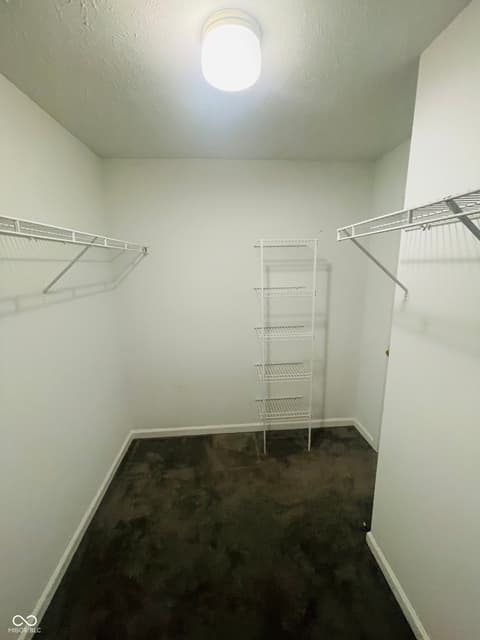 Walk In Closets — 4936 Tuscany Lane, Indianapolis, IN