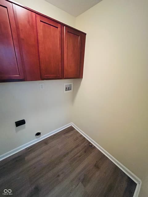 Laundry room at 4936 Tuscany Lane, Indianapolis, IN