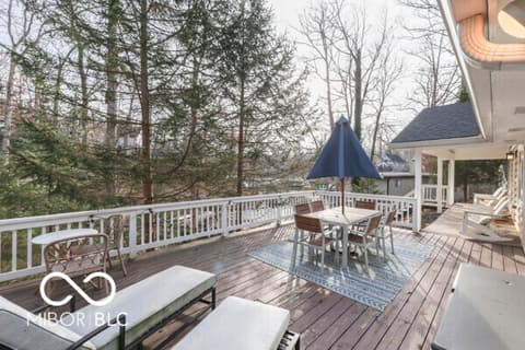 Outdoor living area at 8279 Aspen Drive, Nineveh, IN