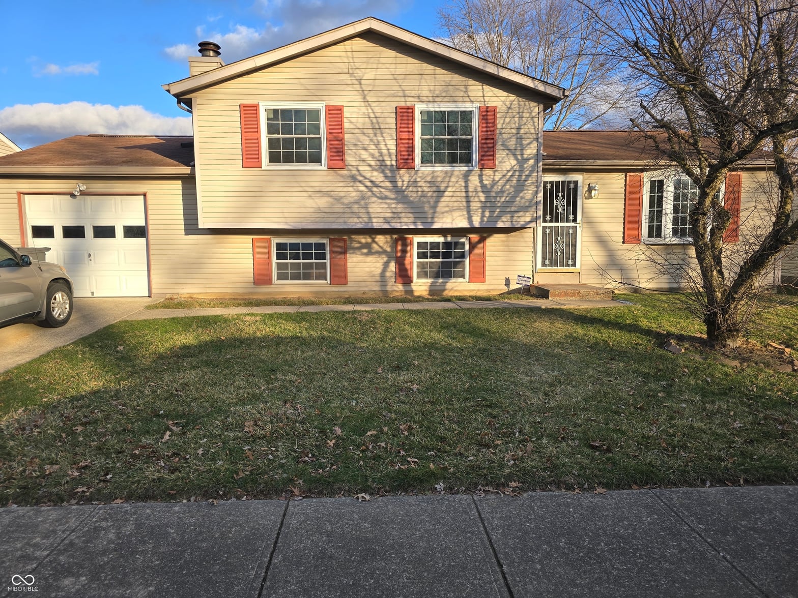 Front exterior at 921 Waring Drive E, Indianapolis, IN