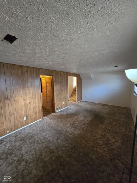 Den — 921 Waring Drive E, Indianapolis, IN