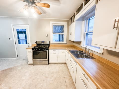 Photo of 718 Main Street, Elwood, IN