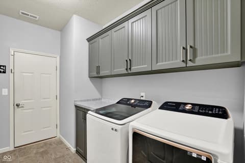 Photo of 5581 Pennycress Drive, Noblesville, IN