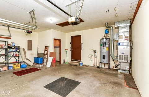 Garage at 1065 Alydar Circle, Indianapolis, IN