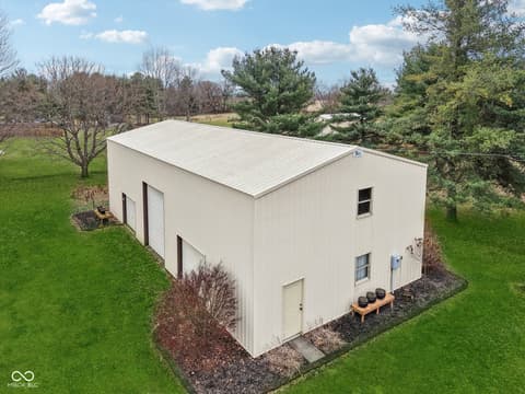 Side exterior at 2579 Cardinal Drive, Pittsboro, IN