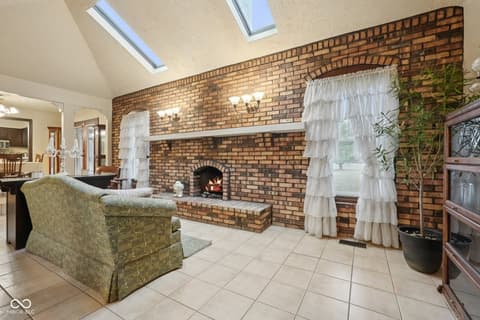Living room at 2579 Cardinal Drive, Pittsboro, IN