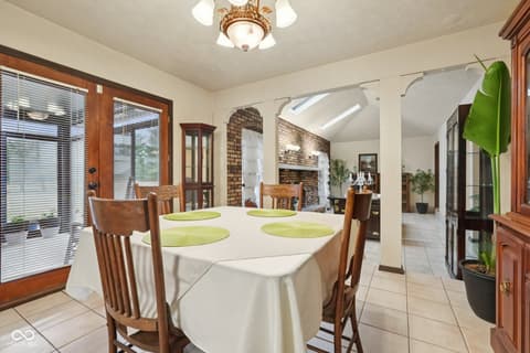 Dining room at 2579 Cardinal Drive, Pittsboro, IN