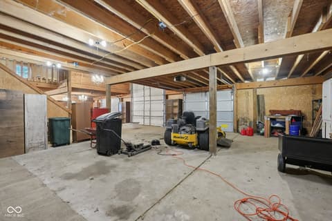 Barn — 2579 Cardinal Drive, Pittsboro, IN