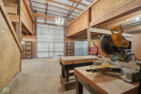 Barn — 2579 Cardinal Drive, Pittsboro, IN