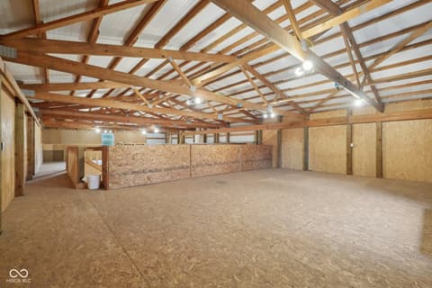 Barn — 2579 Cardinal Drive, Pittsboro, IN
