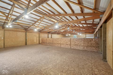 Barn — 2579 Cardinal Drive, Pittsboro, IN