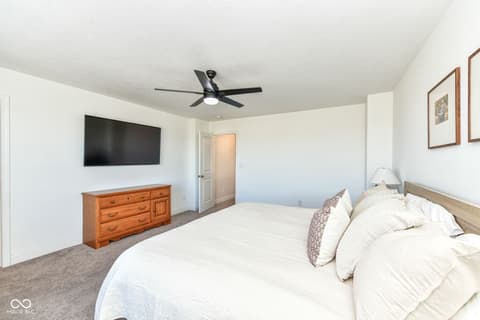 Bedroom at 916 Alba Drive, Lebanon, IN