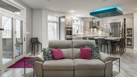 Living room at 4548 Chase Oak Court, Zionsville, IN