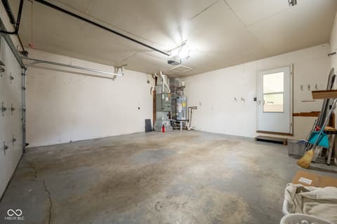 Garage at 4 Paradise Lane, Greencastle, IN