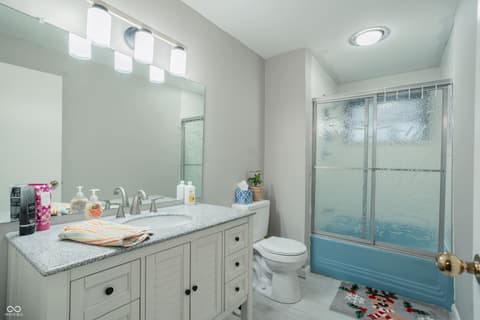 Photo of 225 College Drive, Anderson, IN
