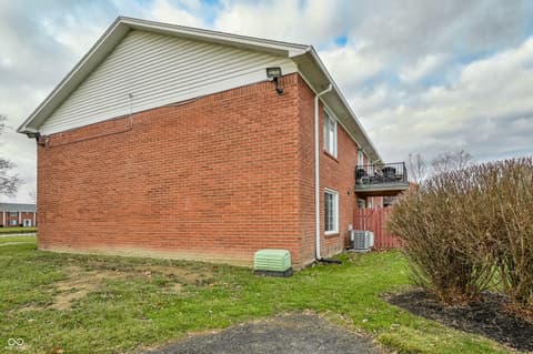 Photo of 851 Indigo Way, Indianapolis, IN