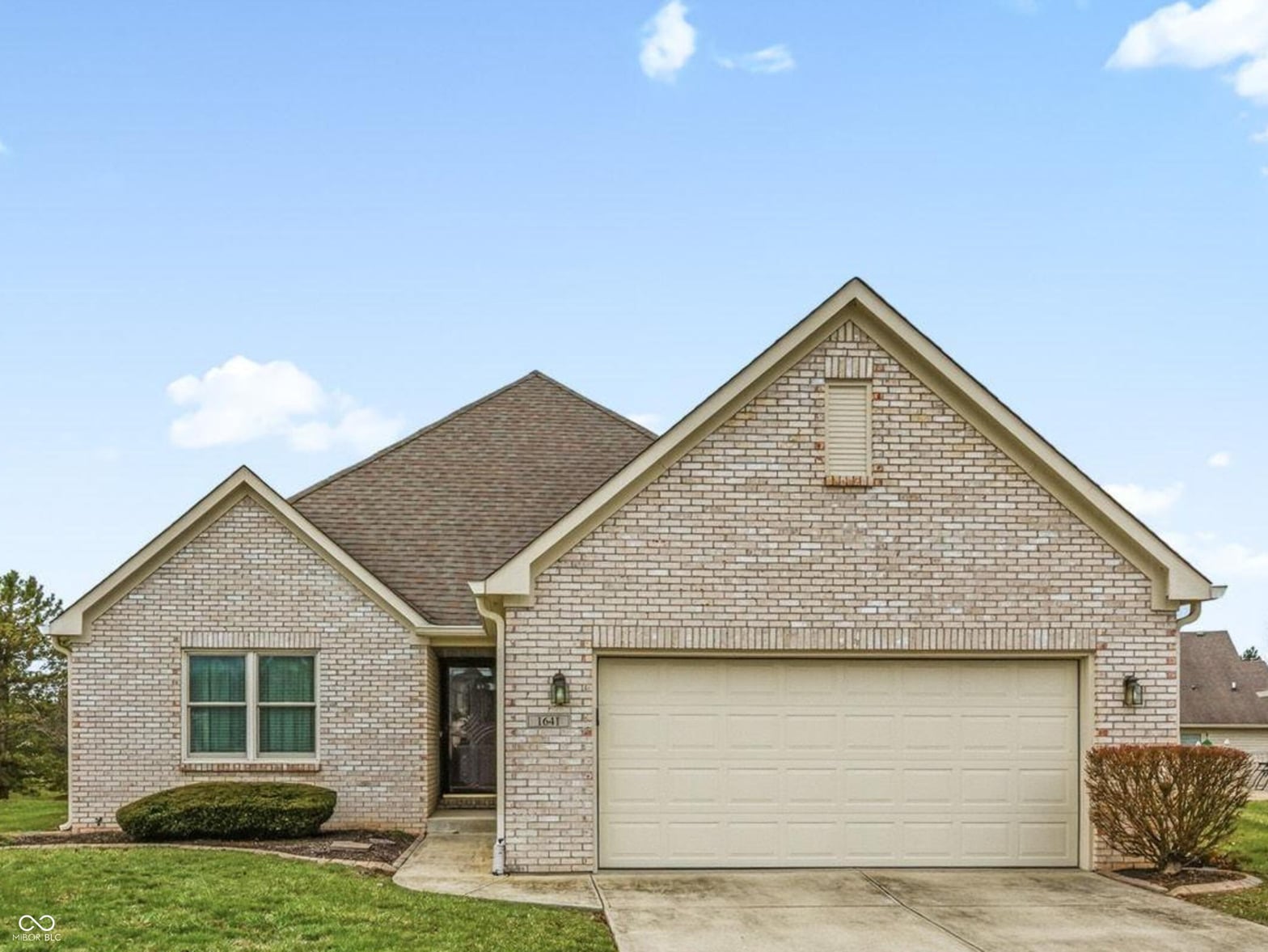 Photo of 1641 Grindstone Way, Greenfield, IN