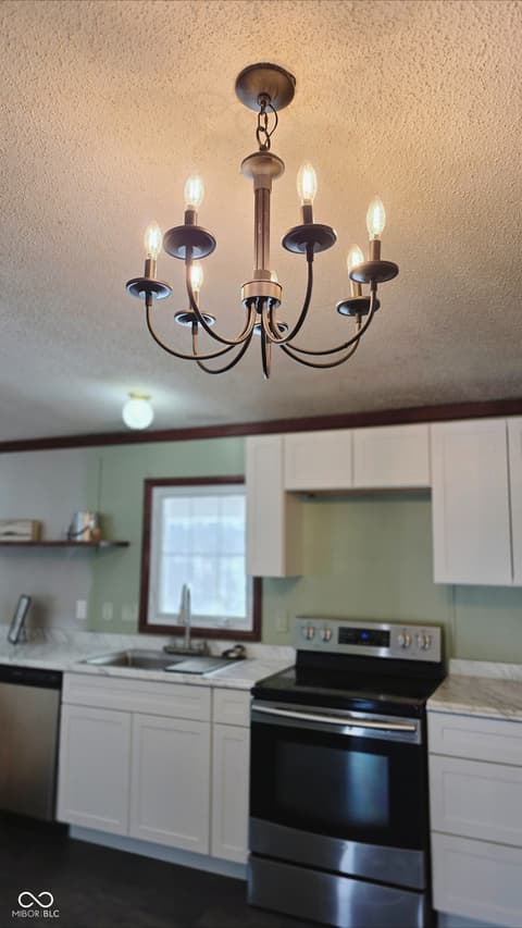 Photo of 3375 W County Road 850 S, Commiskey, IN