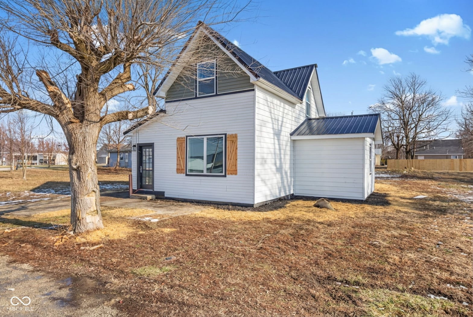 Front exterior at 217 4th Street, Tipton, IN