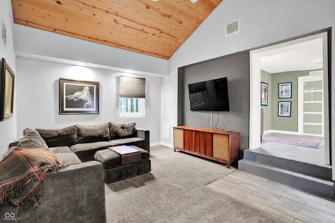 Photo of 3715 Governors Road, Indianapolis, IN