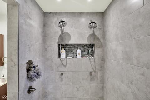 Photo of 3715 Governors Road, Indianapolis, IN