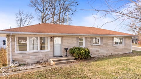 104 Meadow Lane