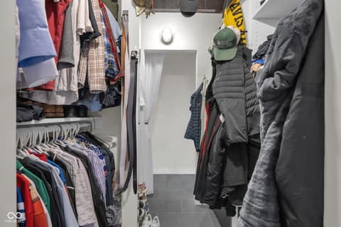 Walk In Closets — 430 N Park Avenue, Indianapolis, IN