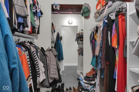 Walk In Closets — 430 N Park Avenue, Indianapolis, IN