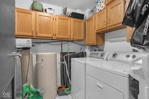 Laundry room at 430 N Park Avenue, Indianapolis, IN