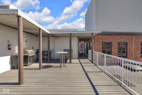 Community — 430 N Park Avenue, Indianapolis, IN