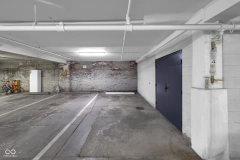 Parking — 430 N Park Avenue, Indianapolis, IN
