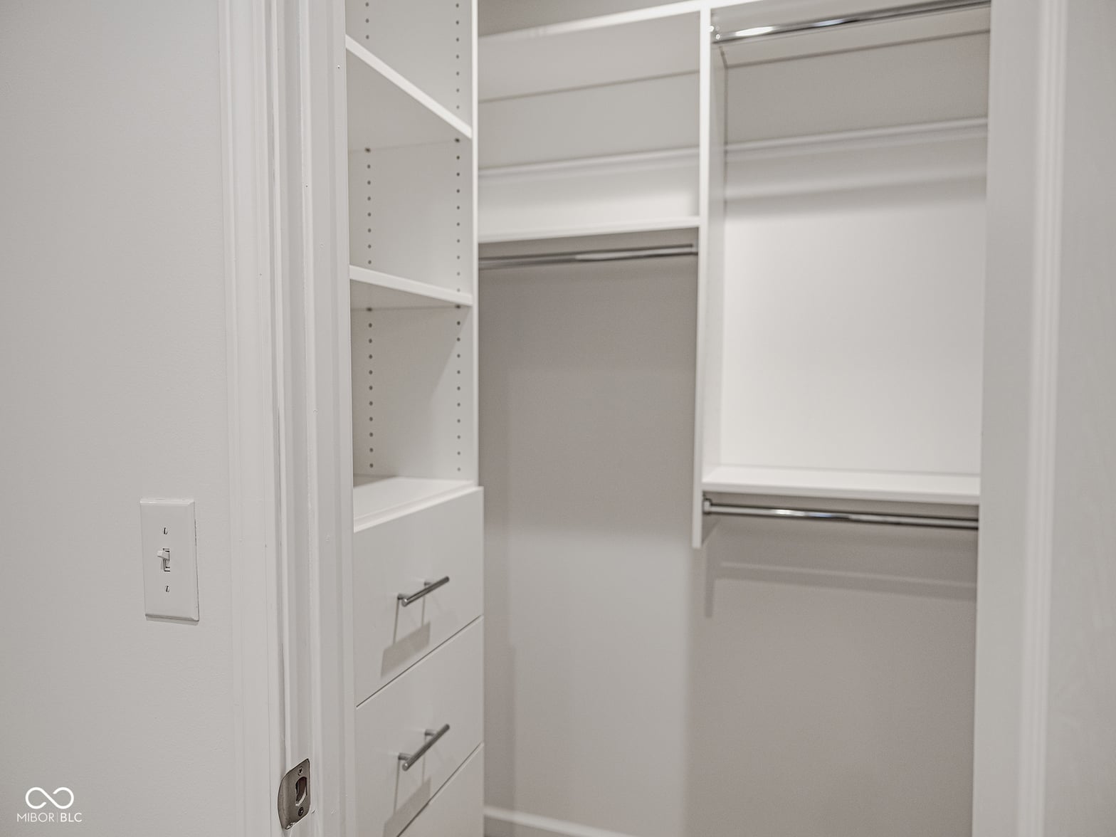 Walk In Closets