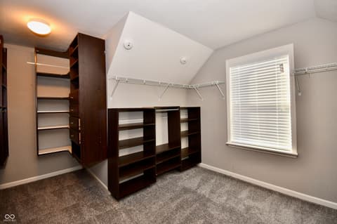 Walk In Closets — 4219 Parliament Way, Avon, IN