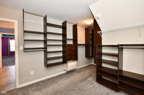 Walk In Closets — 4219 Parliament Way, Avon, IN