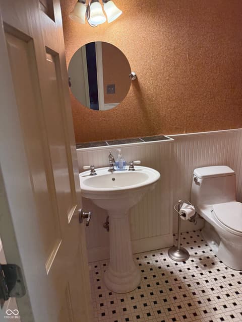 Bathroom at 4918 Palomino Trail, Indianapolis, IN