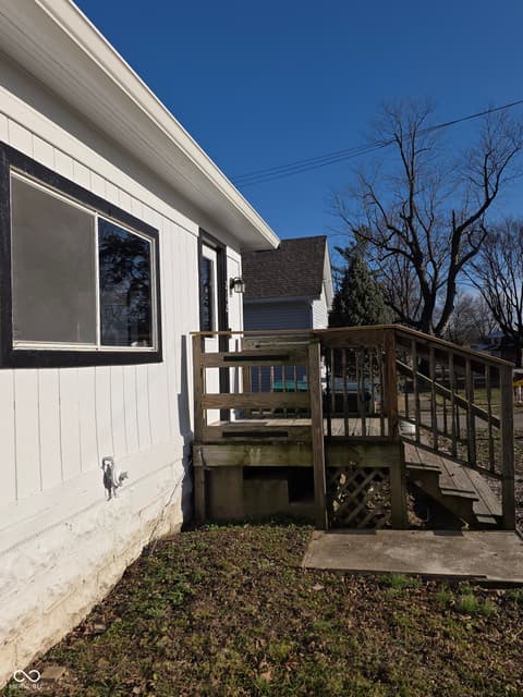 Photo of 212 W Burnside Avenue, Fairland, IN