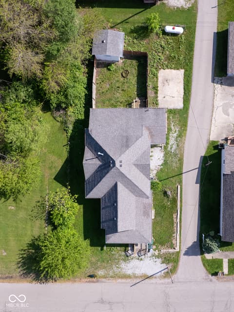 Photo of 212 W Burnside Avenue, Fairland, IN