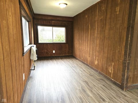 Photo of 212 W Burnside Avenue, Fairland, IN
