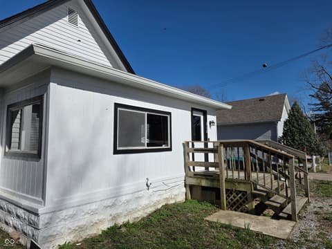 Photo of 212 W Burnside Avenue, Fairland, IN