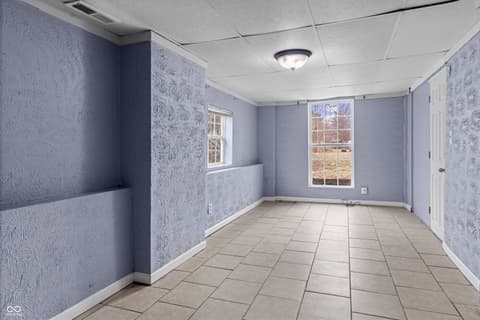 Den — 1736 N Graham Avenue, Indianapolis, IN