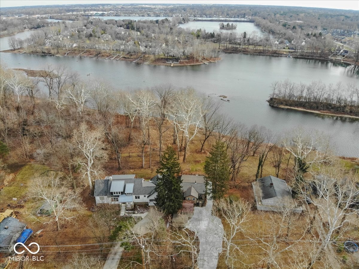 Photo of 7929 White River Drive, Indianapolis, IN