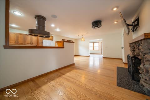 Photo of 7929 White River Drive, Indianapolis, IN