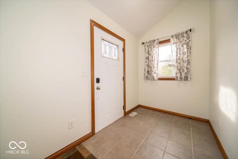 Photo of 7929 White River Drive, Indianapolis, IN