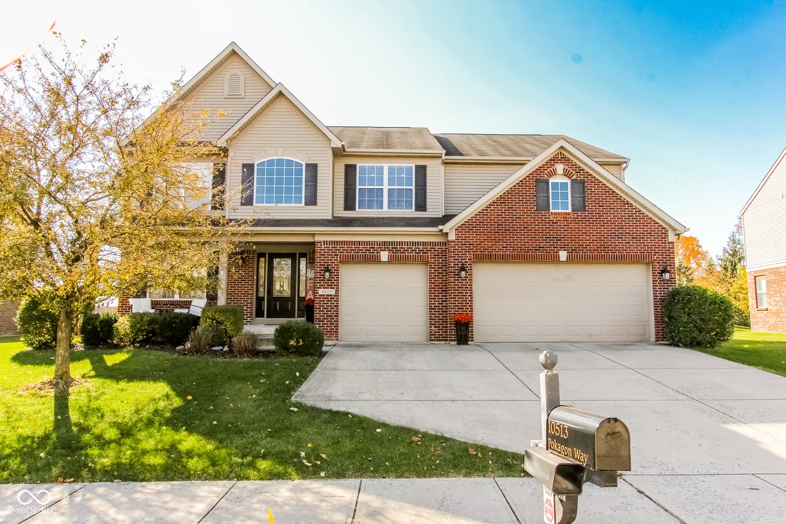 Front exterior at 10513 Pokagon Way, Indianapolis, IN