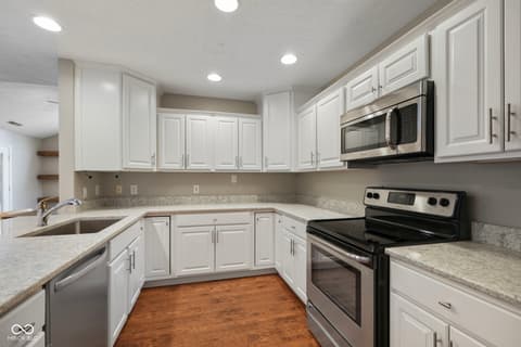 Photo of 2712 Reflection Way, Greenwood, IN