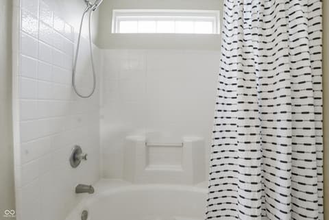 Photo of 6385 Hillview Circle, Fishers, IN