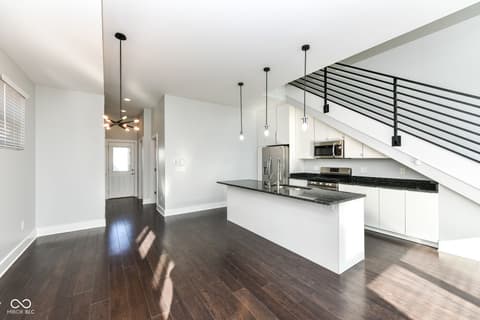 Photo of 2130 Woodlawn Avenue, Indianapolis, IN