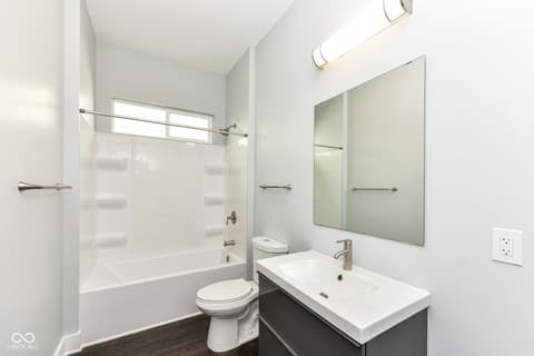 Photo of 2130 Woodlawn Avenue, Indianapolis, IN