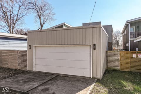 Photo of 2130 Woodlawn Avenue, Indianapolis, IN